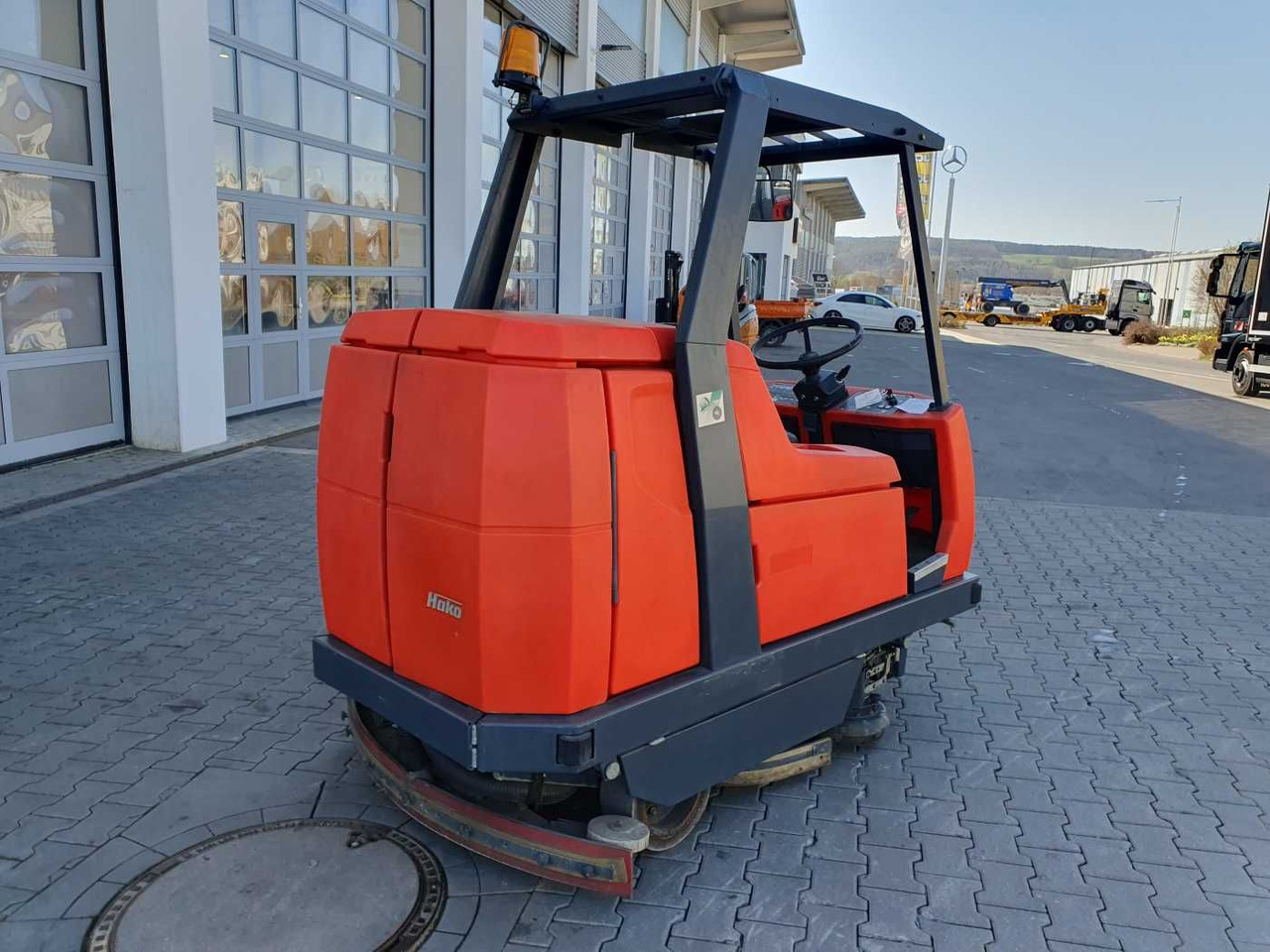 Hakomatic B 1100 / nur 704h! / 2006 - Mașină de spălat pardoseli: Foto 4 Hakomatic B 1100 / nur 704h! / 2006 - Mașină de spălat pardoseli: Foto 4