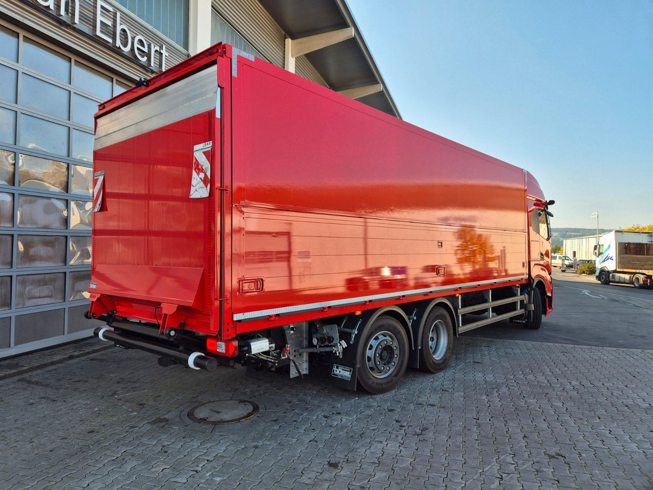 Camion pentru transportul băuturilor Iveco AS260S50Y/FS Schwenkwand LBW 2xAHK CAM Intarder: Foto 12