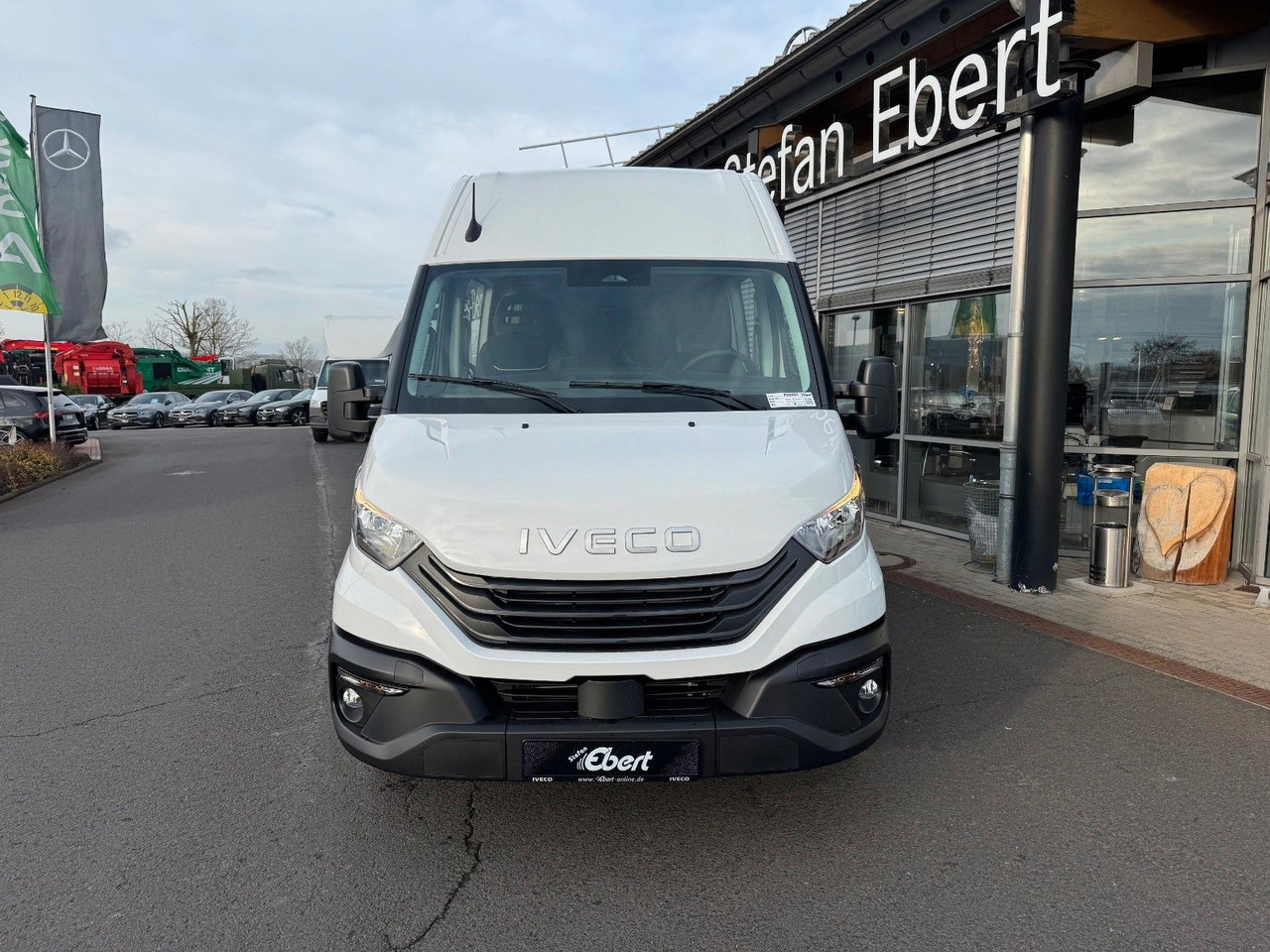 Iveco Daily 35S16 A8 *DoKa*Automatik*AHK*R3.520mm* - Dubă: Foto 3 Iveco Daily 35S16 A8 *DoKa*Automatik*AHK*R3.520mm* - Dubă: Foto 3