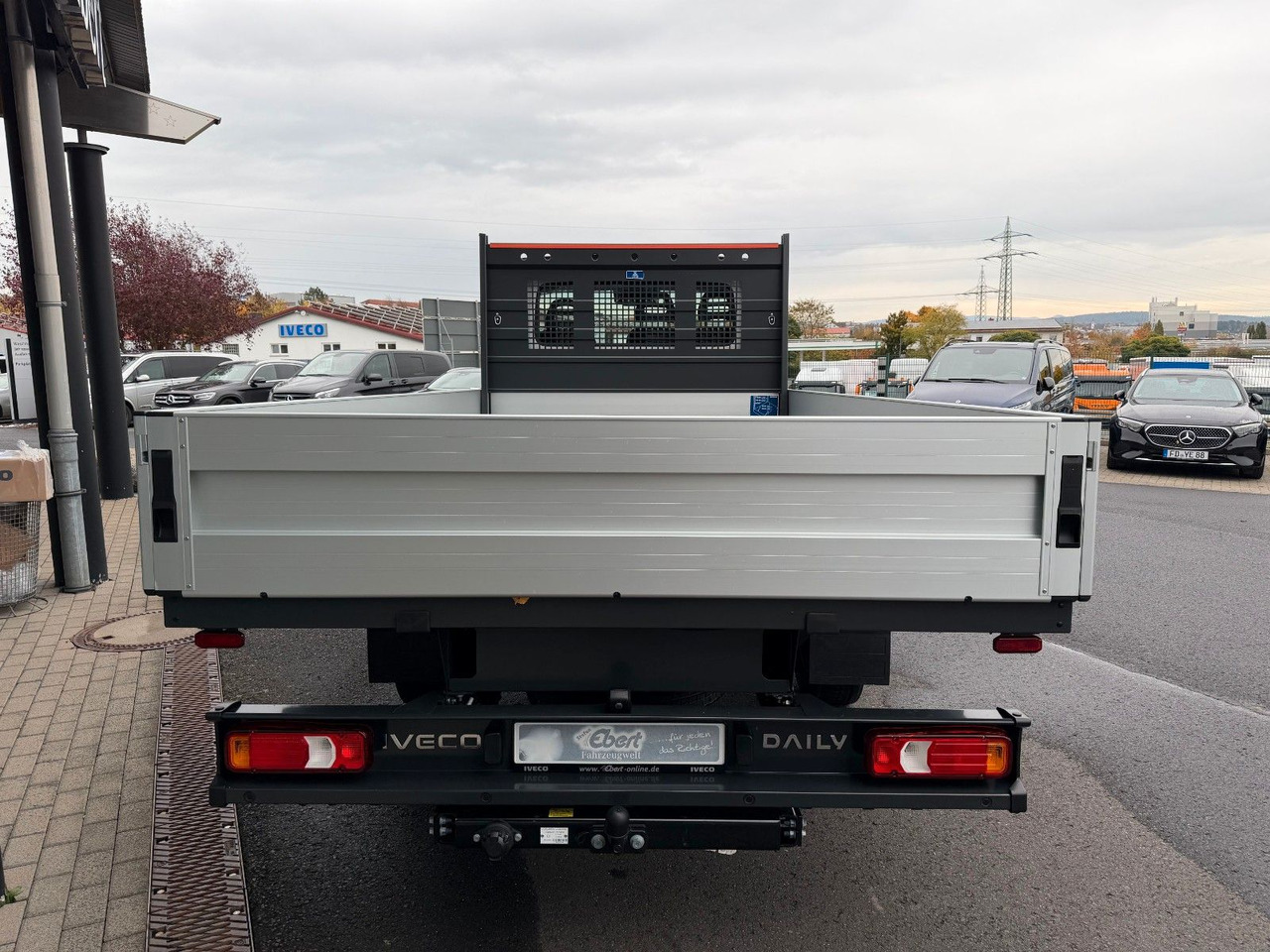 Iveco Daily 35S16 H 3.0L *R3.750mm*AHK*Klima* - Autoutilitară cu platformă: Foto 5 Iveco Daily 35S16 H 3.0L *R3.750mm*AHK*Klima* - Autoutilitară cu platformă: Foto 5