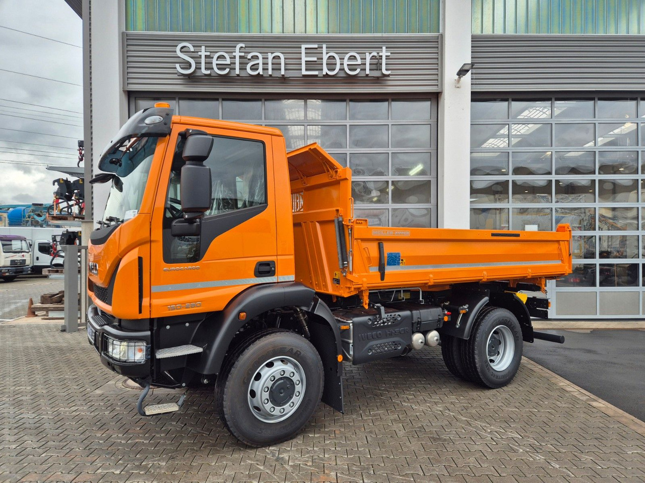 Iveco ML150E28W 4x4 Meiller Dreiseitenkipper 2xAHK - Camion basculantă: Foto 4 Iveco ML150E28W 4x4 Meiller Dreiseitenkipper 2xAHK - Camion basculantă: Foto 4