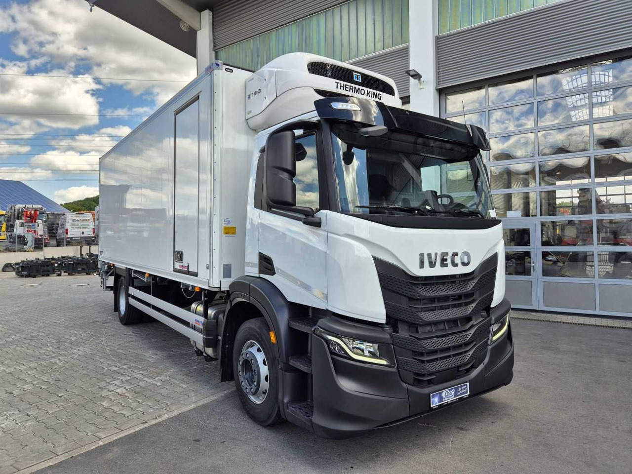 Iveco S-Way AD190S40/FP ThermoKing T-1000R LBW Tür AHK - Camion frigider: Foto 2 Iveco S-Way AD190S40/FP ThermoKing T-1000R LBW Tür AHK - Camion frigider: Foto 2