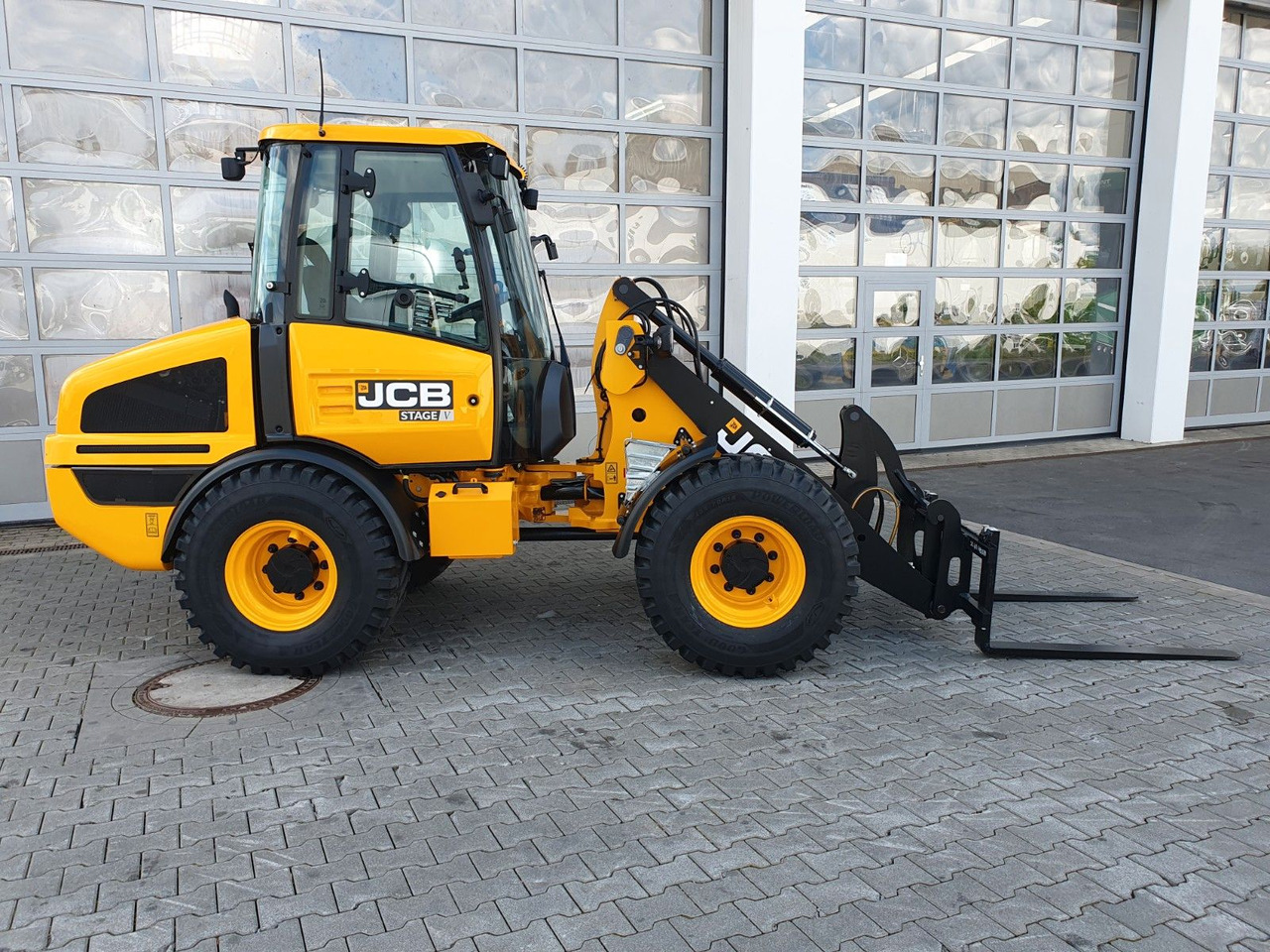 JCB 407 SV / Neufahrzeug / Gabel - Încărcător frontal pe pneuri: Foto 2 JCB 407 SV / Neufahrzeug / Gabel - Încărcător frontal pe pneuri: Foto 2