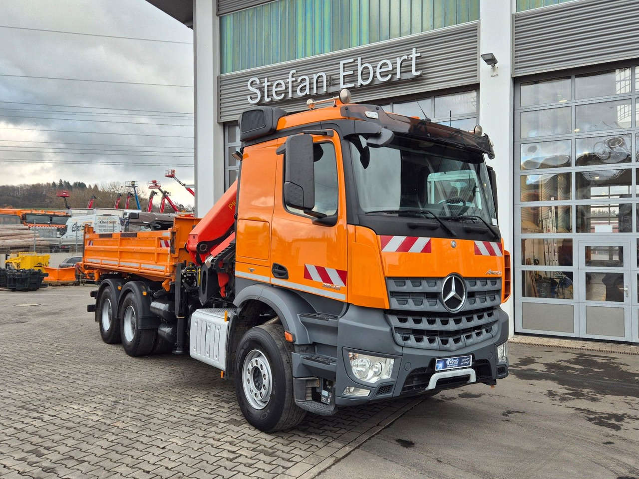 Mercedes-Benz Arocs 2645 6x4 Palfinger 27002 SH - Camion basculantă, Camion cu macara: Foto 4 Mercedes-Benz Arocs 2645 6x4 Palfinger 27002 SH - Camion basculantă, Camion cu macara: Foto 4