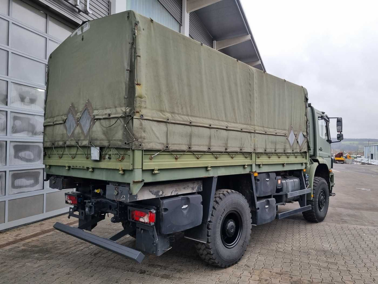 Mercedes-Benz Axor 1829 A 4x4 Pritsche/Plane 10 Stück în leasing Mercedes-Benz Axor 1829 A 4x4 Pritsche/Plane 10 Stück: Foto 10 Mercedes-Benz Axor 1829 A 4x4 Pritsche/Plane 10 Stück în leasing Mercedes-Benz Axor 1829 A 4x4 Pritsche/Plane 10 Stück: Foto 10