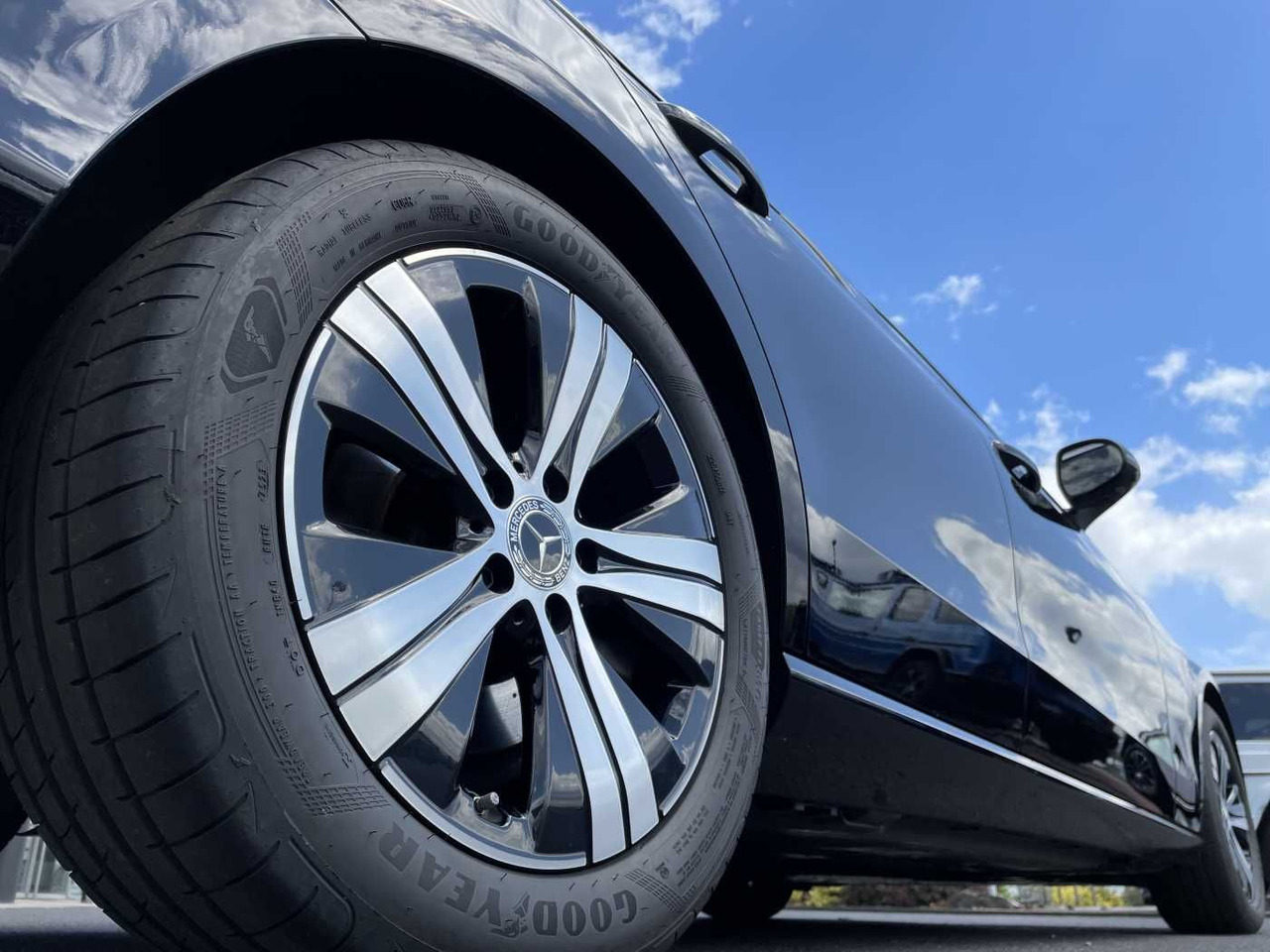 Mercedes-Benz C 180 9G Avantgarde Memory+Distr+ 360°+Keyless+L - Berlină/ Sedan: Foto 5 Mercedes-Benz C 180 9G Avantgarde Memory+Distr+ 360°+Keyless+L - Berlină/ Sedan: Foto 5