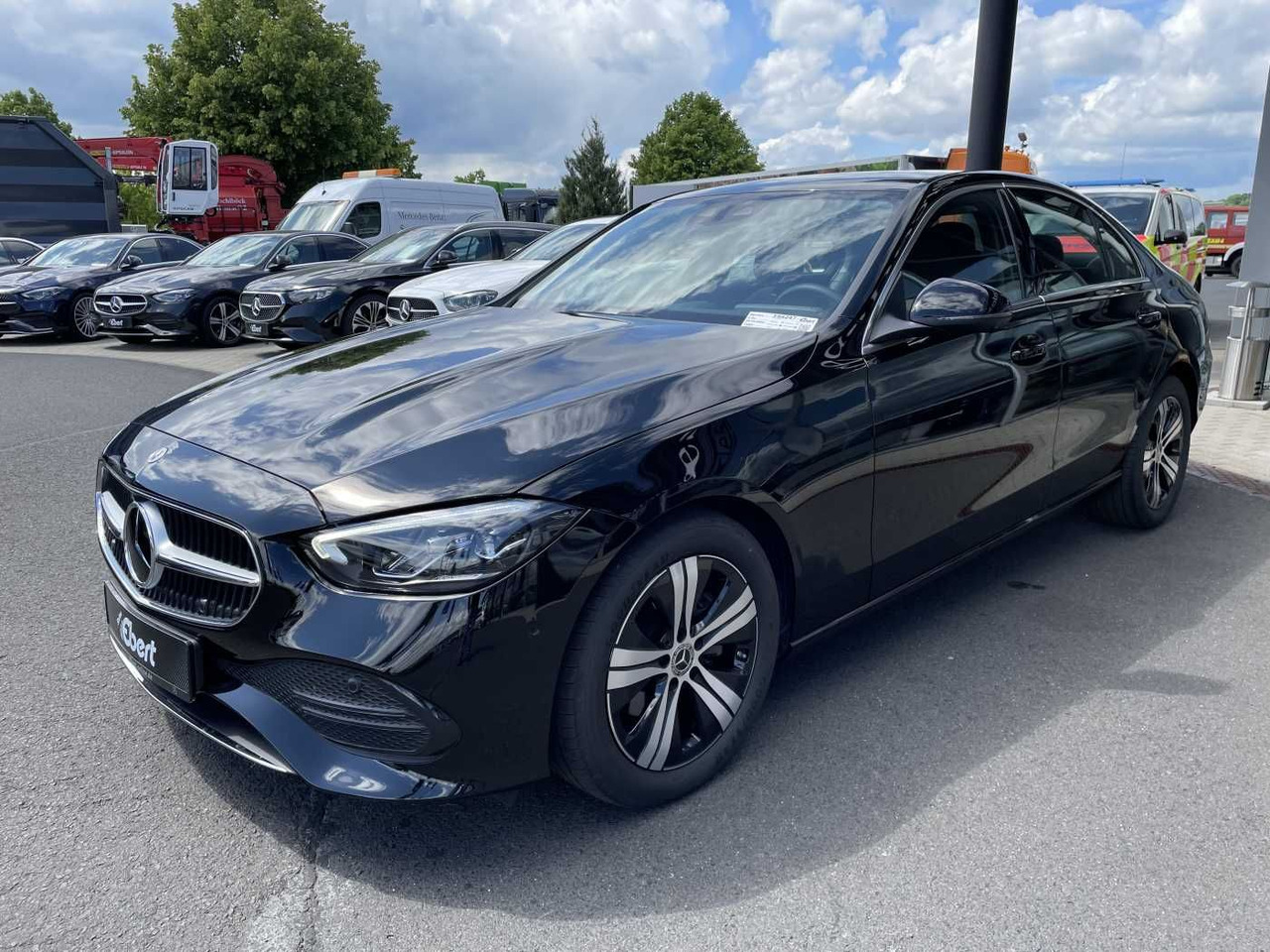 Mercedes-Benz C 180 9G Avantgarde Memory+Distr+ 360°+Keyless+L - Berlină/ Sedan: Foto 2 Mercedes-Benz C 180 9G Avantgarde Memory+Distr+ 360°+Keyless+L - Berlină/ Sedan: Foto 2