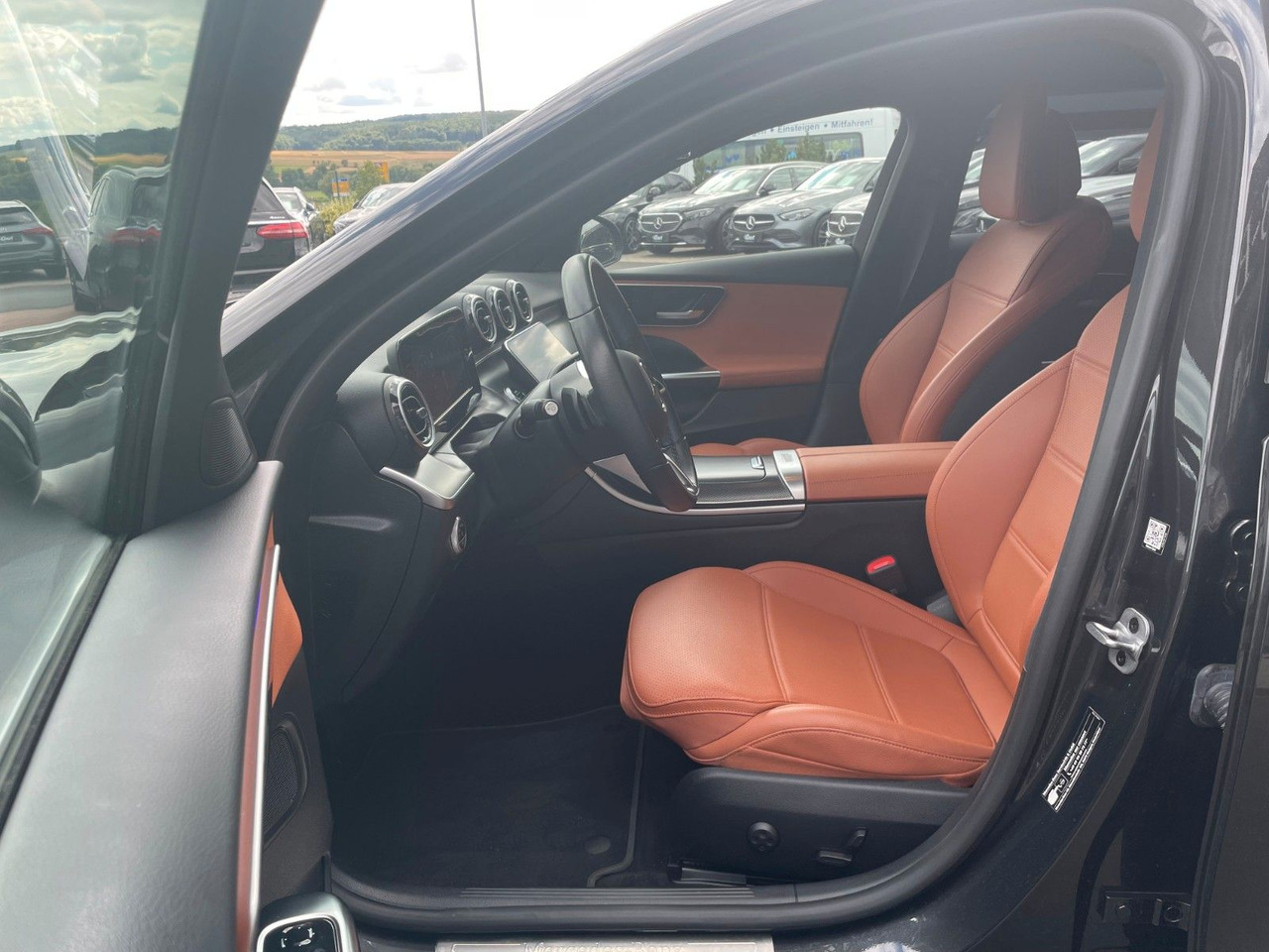 Mercedes-Benz C 300 e T AVANTGARDE R-Kamera+TOTW+Carplay - Mașină break: Foto 1 Mercedes-Benz C 300 e T AVANTGARDE R-Kamera+TOTW+Carplay - Mașină break: Foto 1