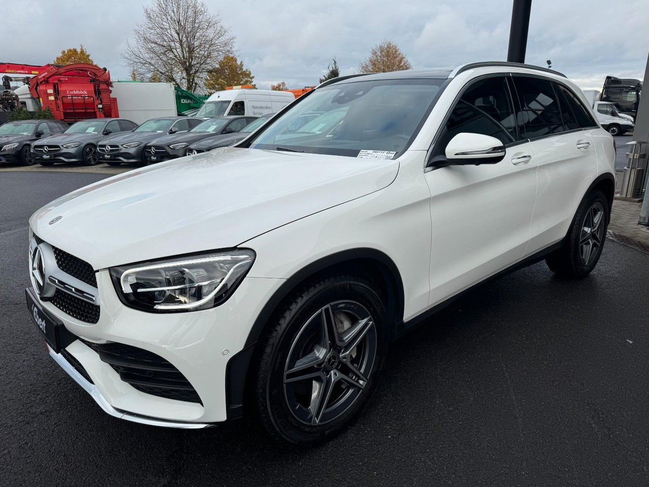 Mercedes-Benz GLC 200 4M AMG+Pano+Distr+StandH+AHK+360+HUD - SUV: Foto 3 Mercedes-Benz GLC 200 4M AMG+Pano+Distr+StandH+AHK+360+HUD - SUV: Foto 3