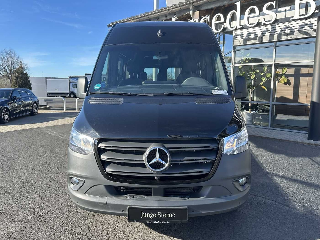 Mercedes-Benz Sprinter 317 CDI Tourer Dachklima AHK 360 MBUX - Autoutilitară cabină dublă: Foto 2 Mercedes-Benz Sprinter 317 CDI Tourer Dachklima AHK 360 MBUX - Autoutilitară cabină dublă: Foto 2