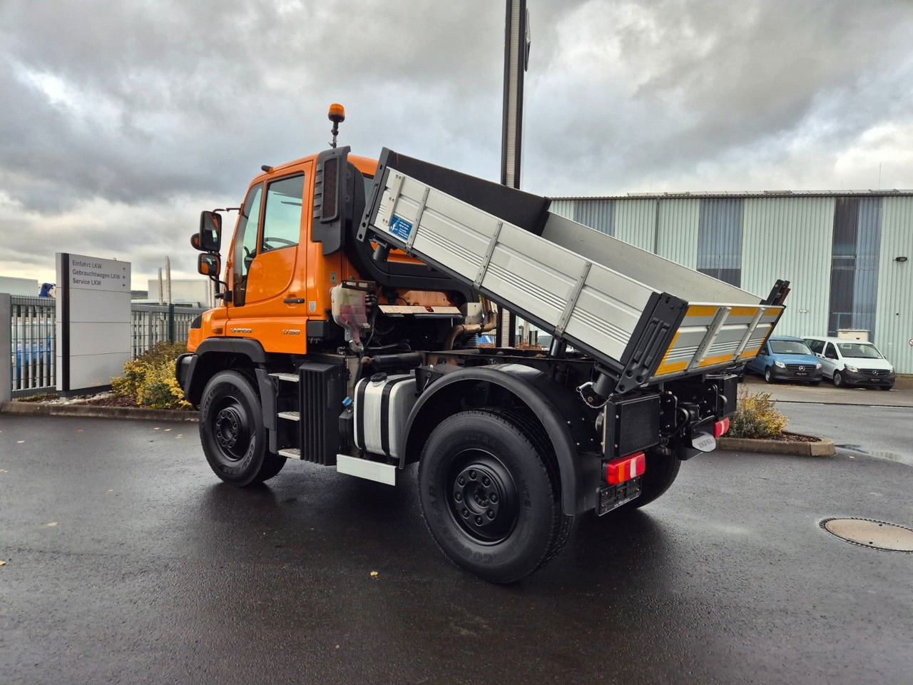 Mercedes-Benz U 218 4x4 Winterdienst, Hydrostat, Zapfwelle - Camion basculantă: Foto 3 Mercedes-Benz U 218 4x4 Winterdienst, Hydrostat, Zapfwelle - Camion basculantă: Foto 3