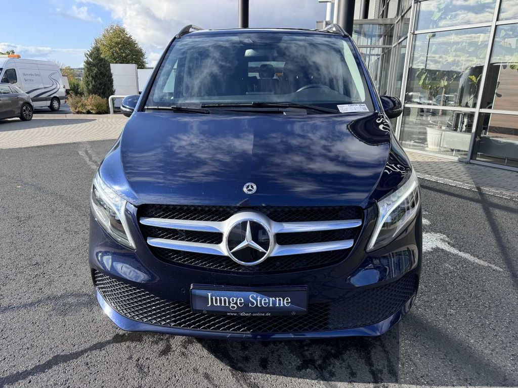 Mercedes-Benz V 300 d EDITION 7Sitze MBUX LED Kamera Mercedes-Benz V 300 d EDITION 7Sitze MBUX LED Kamera - Microbuz, Transport persoane: Foto 2 Mercedes-Benz V 300 d EDITION 7Sitze MBUX LED Kamera Mercedes-Benz V 300 d EDITION 7Sitze MBUX LED Kamera - Microbuz, Transport persoane: Foto 2