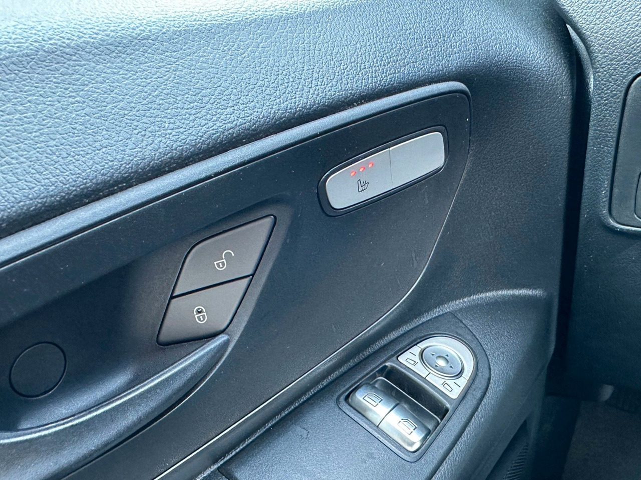 Transport persoane Mercedes-Benz Vito 114 CDI Mixto Regal AHK Klima PARKTRONIC: Foto 22 Transport persoane Mercedes-Benz Vito 114 CDI Mixto Regal AHK Klima PARKTRONIC: Foto 22