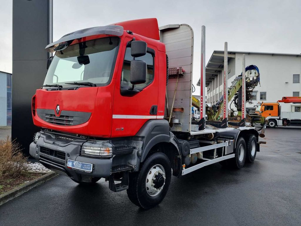 Renault Kerax 460.35 DXI 6x6 Loglift 96 S blatt/blatt Renault Kerax 460.35 DXI 6x6 Loglift 96 S blatt/blatt - Camion forestier, Camion cu macara: Foto 2 Renault Kerax 460.35 DXI 6x6 Loglift 96 S blatt/blatt Renault Kerax 460.35 DXI 6x6 Loglift 96 S blatt/blatt - Camion forestier, Camion cu macara: Foto 2