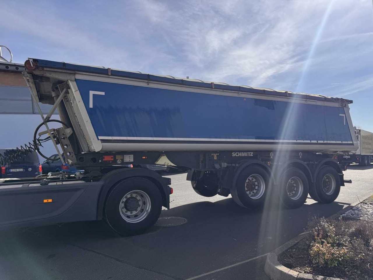 Schmitz Cargobull SGF*S3 SKI 24 SL 7.2 Mulde 23m³ Liftachse 5x Schmitz Cargobull SGF*S3 SKI 24 SL 7.2 Alu-Mulde 23m³ Liftachse - Semiremorcă basculantă: Foto 5 Schmitz Cargobull SGF*S3 SKI 24 SL 7.2 Mulde 23m³ Liftachse 5x Schmitz Cargobull SGF*S3 SKI 24 SL 7.2 Alu-Mulde 23m³ Liftachse - Semiremorcă basculantă: Foto 5