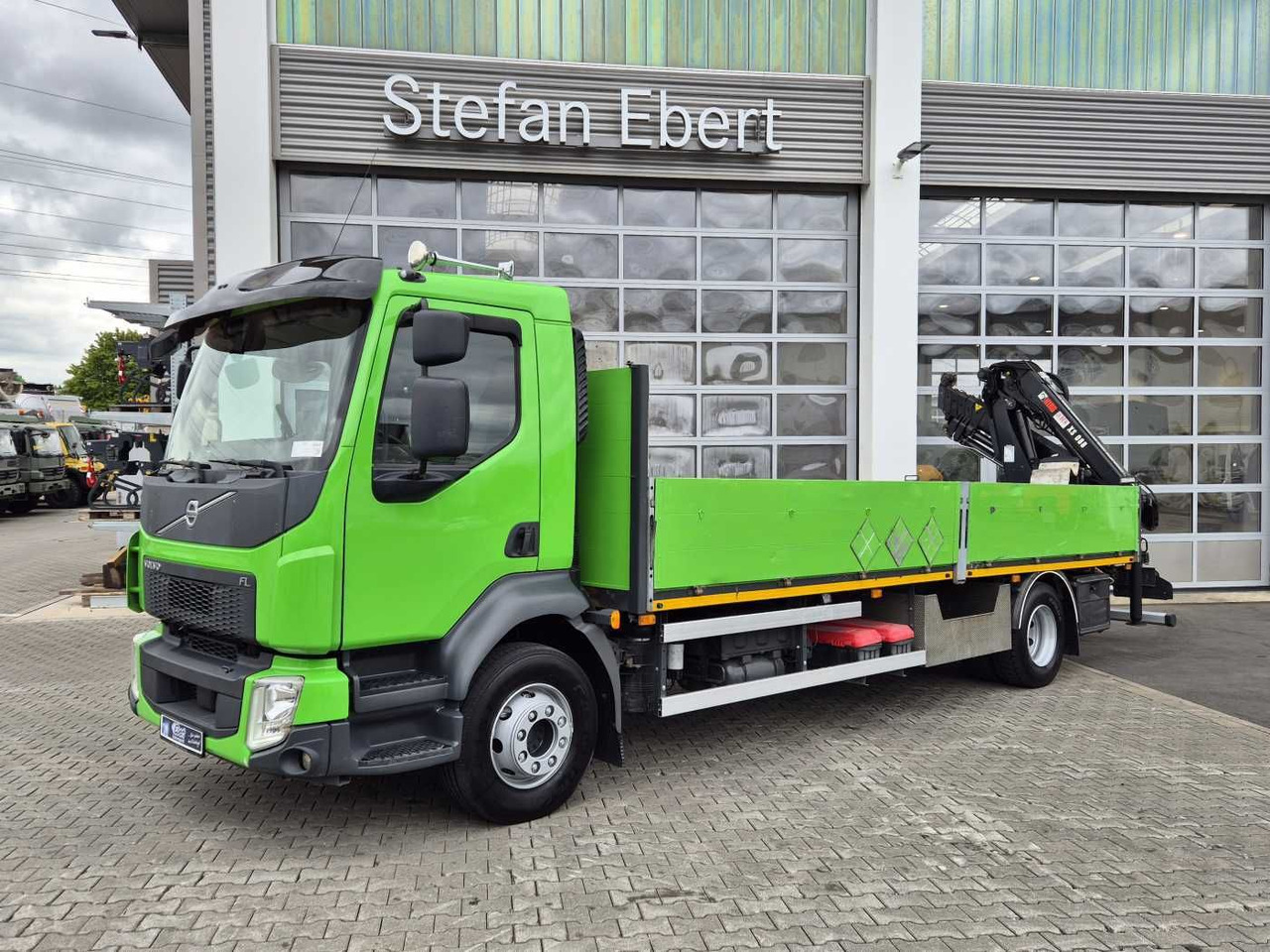 Volvo FL 42 R Kran Hiab XS 088 Funk bis 14 m! Kamera - Camion cu macara: Foto 4 Volvo FL 42 R Kran Hiab XS 088 Funk bis 14 m! Kamera - Camion cu macara: Foto 4