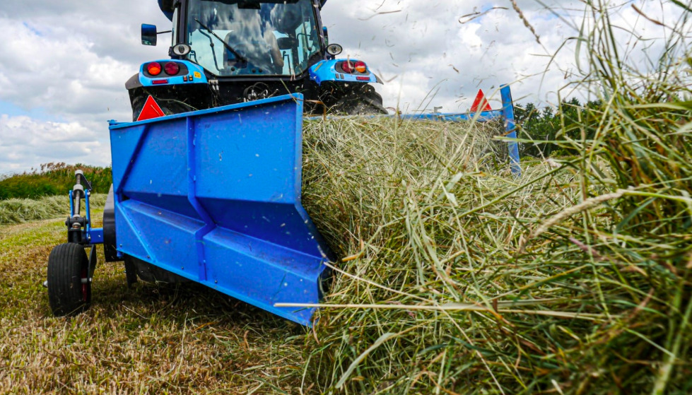 DOZAMECH HERON 225 Hay Turner and Rake - Maşină de întors fânul: Foto 2 DOZAMECH HERON 225 Hay Turner and Rake - Maşină de întors fânul: Foto 2