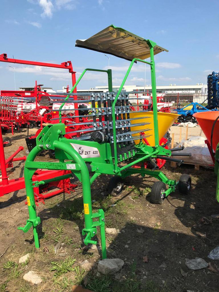 Inter-Tech rotary rake 4,2m - Maşină de întors fânul: Foto 4 Inter-Tech rotary rake 4,2m - Maşină de întors fânul: Foto 4