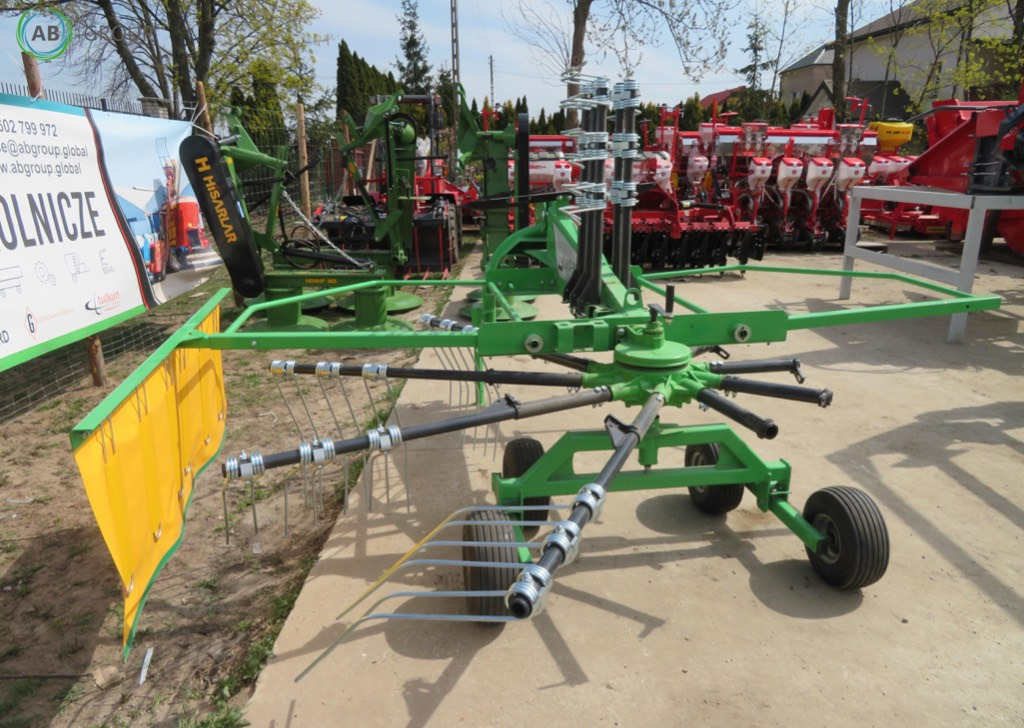 Inter-Tech rotary rake ZKT350 - 3,5m - Maşină de întors fânul: Foto 2 Inter-Tech rotary rake ZKT350 - 3,5m - Maşină de întors fânul: Foto 2