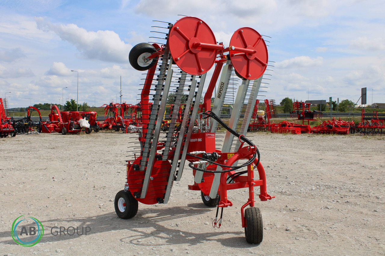 Repossi Repossi FP 6000 Big comb rake - Maşină de întors fânul: Foto 1 Repossi Repossi FP 6000 Big comb rake - Maşină de întors fânul: Foto 1