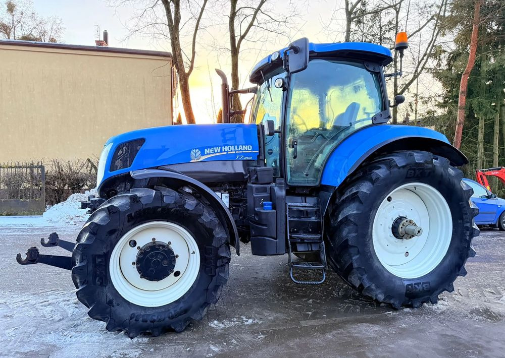 New Holland T7.260 - Tractor agricol: Foto 3 New Holland T7.260 - Tractor agricol: Foto 3