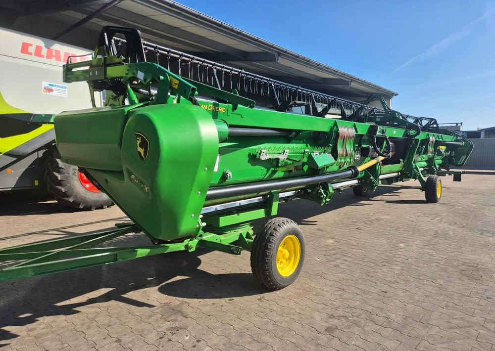 John Deere 640 EX PF635 - Heder: Foto 1 John Deere 640 EX PF635 - Heder: Foto 1