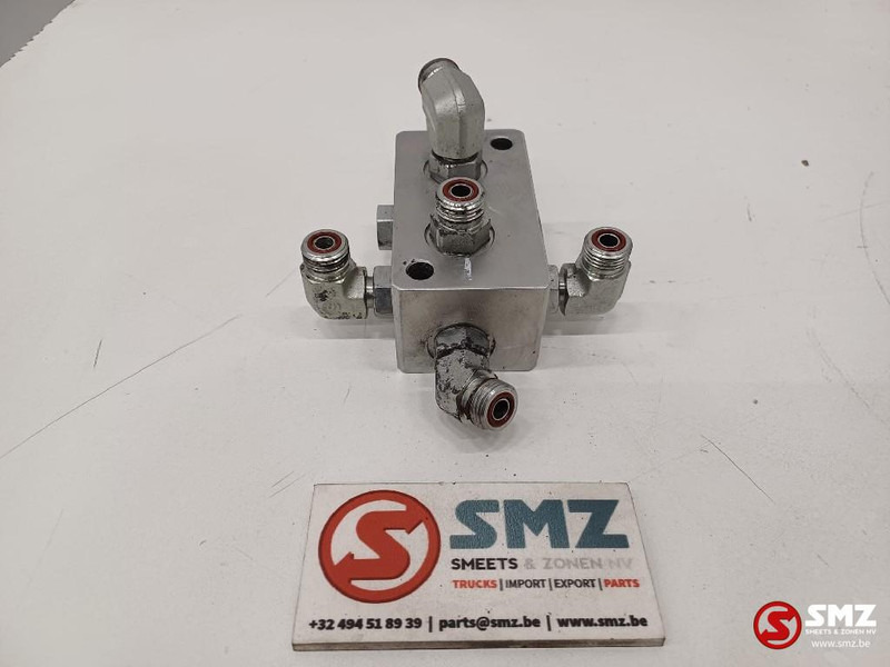 Caterpillar Hydraulic block Caterpillar - Hidraulică pentru Camion: Foto 3 Caterpillar Hydraulic block Caterpillar - Hidraulică pentru Camion: Foto 3