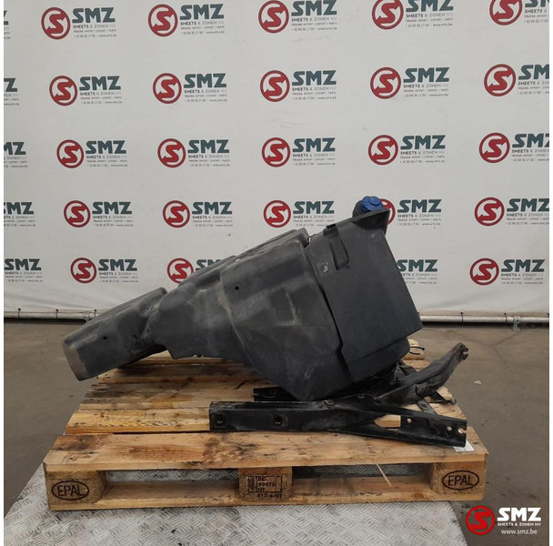 DAF Occ AdBluetank 90L + steunen DAF - Sistem de alimentare combustibil pentru Camion: Foto 1 DAF Occ AdBluetank 90L + steunen DAF - Sistem de alimentare combustibil pentru Camion: Foto 1