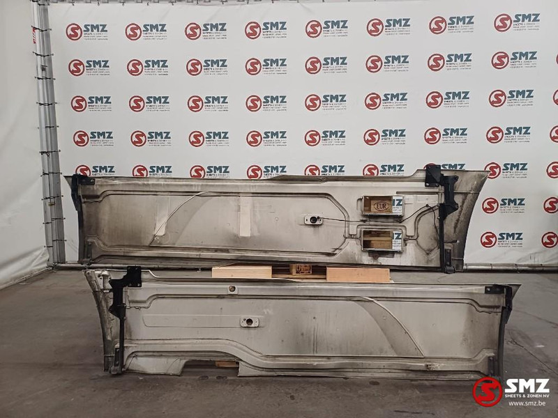 DAF Occ set side skirts L/R DAF - Cadru/ Şasiu pentru Camion: Foto 2 DAF Occ set side skirts L/R DAF - Cadru/ Şasiu pentru Camion: Foto 2