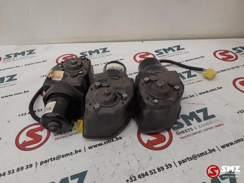 DAF Set van 3 ruitenwissermotors DAF - Ștergător pentru Camion: Foto 1 DAF Set van 3 ruitenwissermotors DAF - Ștergător pentru Camion: Foto 1
