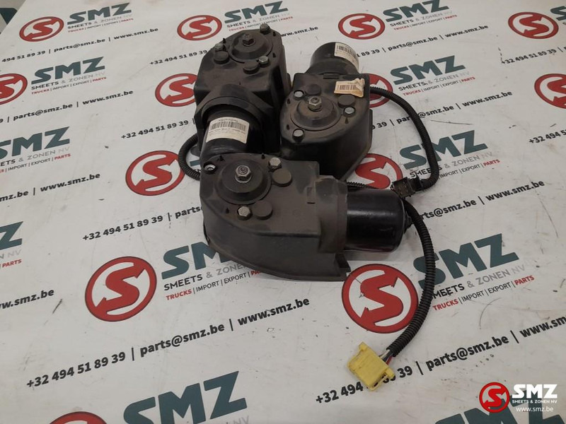 DAF Set van 3 ruitenwissermotors DAF - Ștergător pentru Camion: Foto 4 DAF Set van 3 ruitenwissermotors DAF - Ștergător pentru Camion: Foto 4