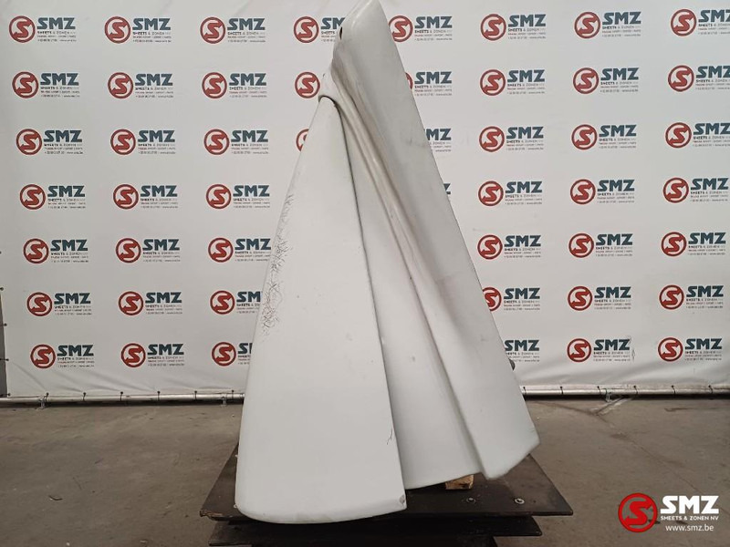 Iveco Occ dakspoiler STRALIS E6 Iveco - Aerodinamică/ Spoiler pentru Camion: Foto 4 Iveco Occ dakspoiler STRALIS E6 Iveco - Aerodinamică/ Spoiler pentru Camion: Foto 4