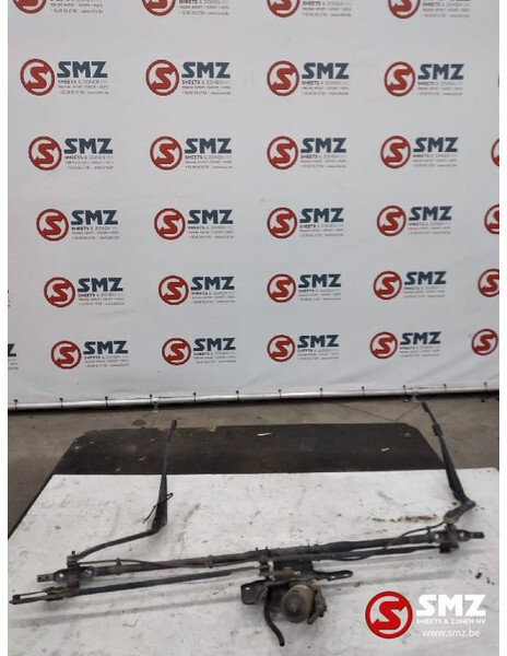 Iveco Occ ruitenwissermotor + mechanisme Iveco - Ștergător pentru Camion: Foto 1 Iveco Occ ruitenwissermotor + mechanisme Iveco - Ștergător pentru Camion: Foto 1