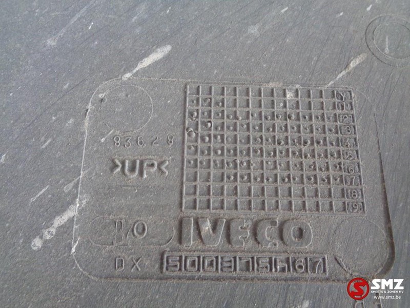 Iveco Occ treeplank rechts Iveco Stralis - Scară pentru Camion: Foto 2 Iveco Occ treeplank rechts Iveco Stralis - Scară pentru Camion: Foto 2