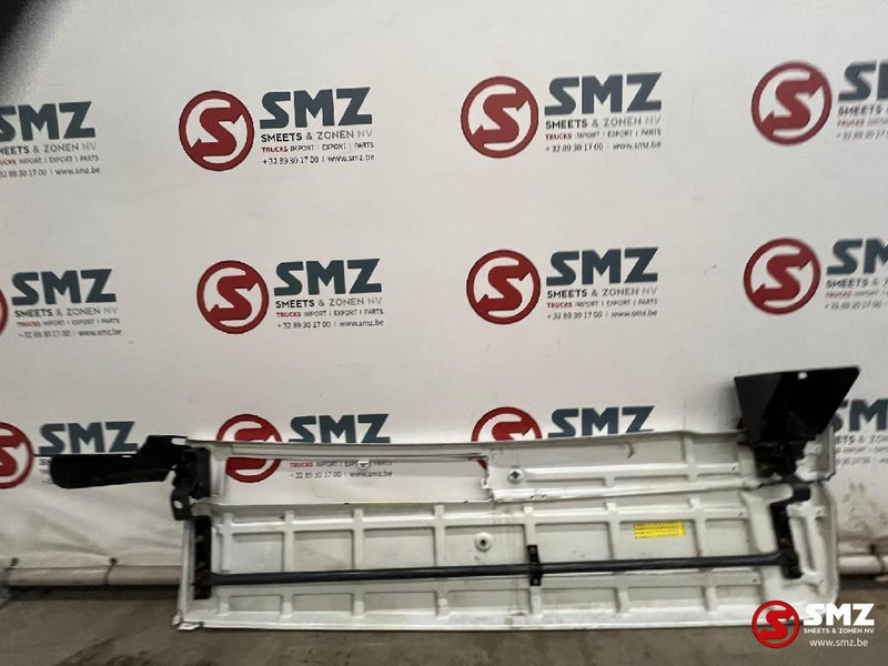 Iveco Occ zijspoiler links stralis - Aerodinamică/ Spoiler pentru Camion: Foto 3 Iveco Occ zijspoiler links stralis - Aerodinamică/ Spoiler pentru Camion: Foto 3