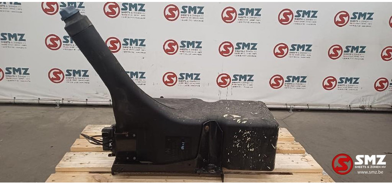 MAN Occ AdBluetank 24L MAN - Sistem de alimentare combustibil pentru Camion: Foto 2 MAN Occ AdBluetank 24L MAN - Sistem de alimentare combustibil pentru Camion: Foto 2