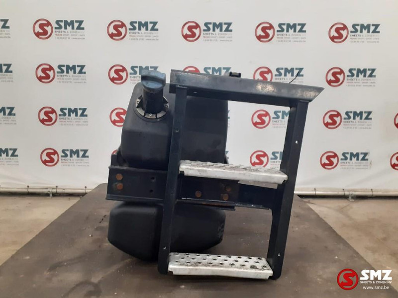 MAN Occ AdBluetank 60L MAN - Sistem de alimentare combustibil pentru Camion: Foto 1 MAN Occ AdBluetank 60L MAN - Sistem de alimentare combustibil pentru Camion: Foto 1