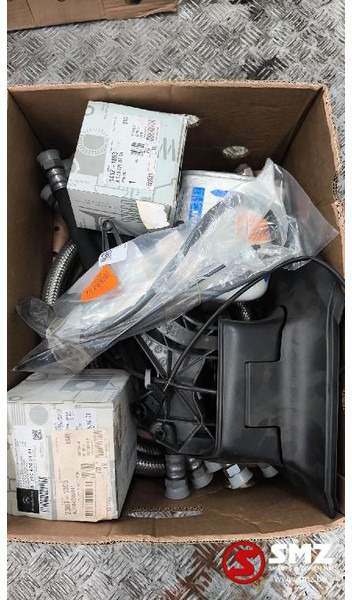 Mercedes-Benz Lot onderdelen Mercedes - Cabină și interior pentru Camion: Foto 1 Mercedes-Benz Lot onderdelen Mercedes - Cabină și interior pentru Camion: Foto 1