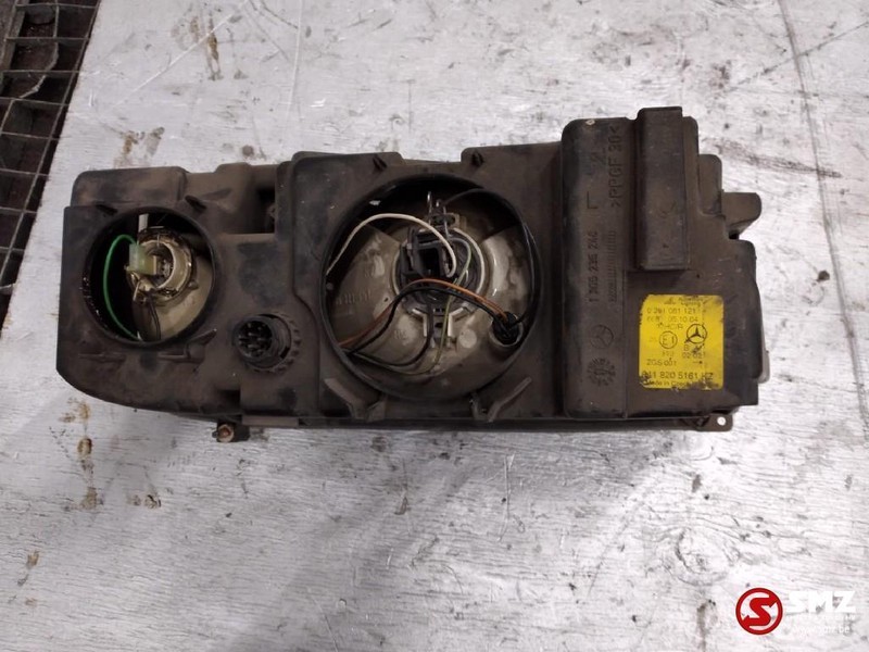 Mercedes-Benz Occ Koplamp links met steun Mercedes Actros MP1 - Far pentru Camion: Foto 3 Mercedes-Benz Occ Koplamp links met steun Mercedes Actros MP1 - Far pentru Camion: Foto 3