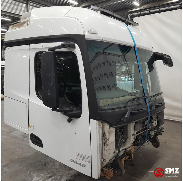 Mercedes-Benz Occ cabine RHD Mercedes - Cabină și interior pentru Camion: Foto 2 Mercedes-Benz Occ cabine RHD Mercedes - Cabină și interior pentru Camion: Foto 2