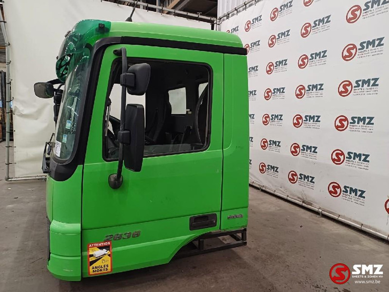 Mercedes-Benz Occ cabine compleet Mercedes - Cabină și interior pentru Camion: Foto 4 Mercedes-Benz Occ cabine compleet Mercedes - Cabină și interior pentru Camion: Foto 4