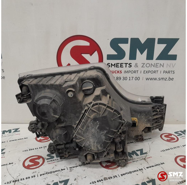 Mercedes-Benz Occ koplamp links Mercedes - Far pentru Camion: Foto 2 Mercedes-Benz Occ koplamp links Mercedes - Far pentru Camion: Foto 2