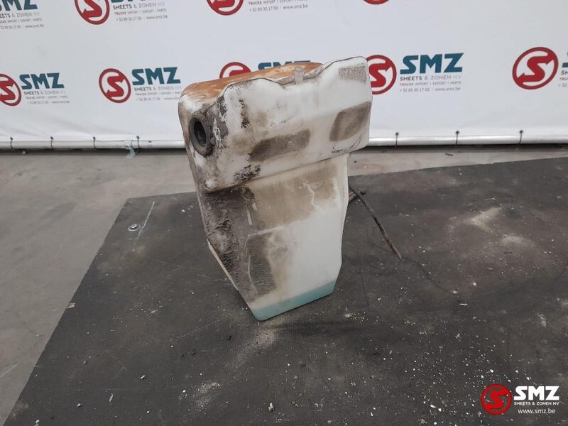 Mercedes-Benz Occ ruitenwisservloeistoftank Mercedes Atego A9738 - Ștergător pentru Camion: Foto 3 Mercedes-Benz Occ ruitenwisservloeistoftank Mercedes Atego A9738 - Ștergător pentru Camion: Foto 3