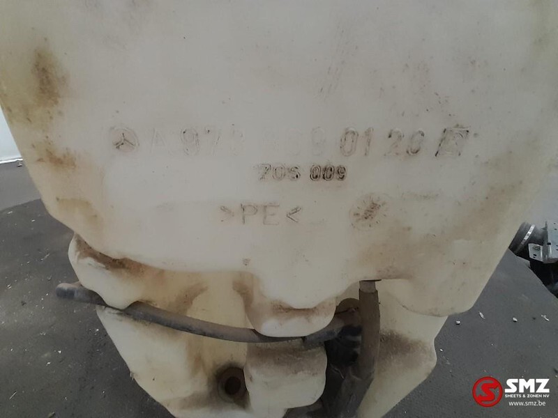 Mercedes-Benz Occ ruitenwisservloeistoftank Mercedes Atego A9738 - Ștergător pentru Camion: Foto 4 Mercedes-Benz Occ ruitenwisservloeistoftank Mercedes Atego A9738 - Ștergător pentru Camion: Foto 4