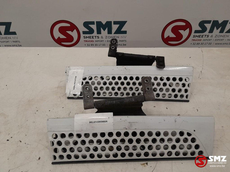 Mercedes-Benz Occ set radiatorgrille + opstap links en rechts Me - Grilă pentru Camion: Foto 2 Mercedes-Benz Occ set radiatorgrille + opstap links en rechts Me - Grilă pentru Camion: Foto 2