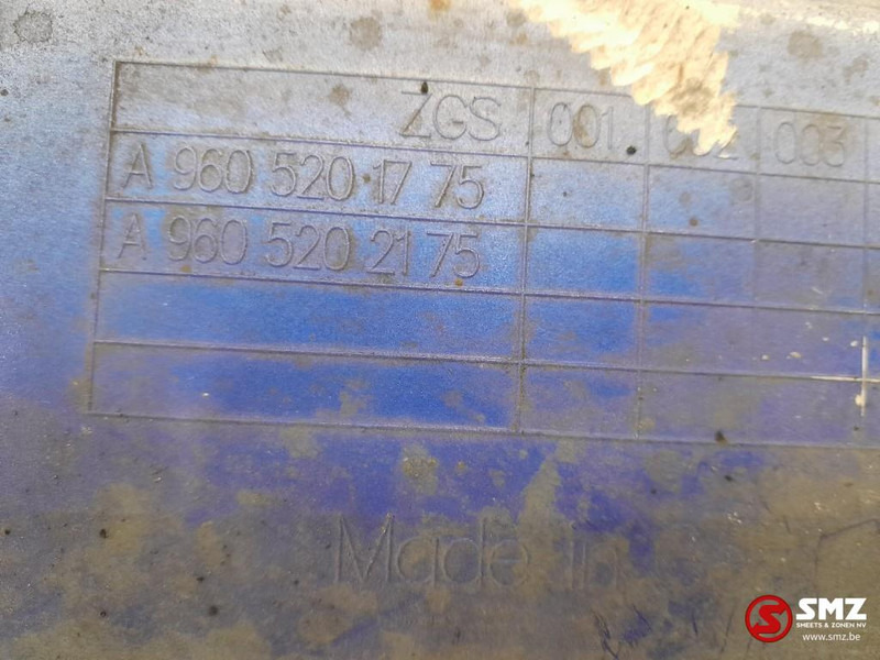 Mercedes-Benz Occ set sideskirts links + rechts Mercedes - Cadru/ Şasiu pentru Camion: Foto 5 Mercedes-Benz Occ set sideskirts links + rechts Mercedes - Cadru/ Şasiu pentru Camion: Foto 5