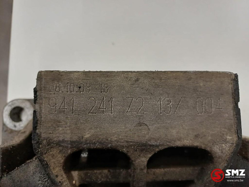 Mercedes-Benz Occ set van 4 motorsteunen Mercedes - Suport motor pentru Camion: Foto 3 Mercedes-Benz Occ set van 4 motorsteunen Mercedes - Suport motor pentru Camion: Foto 3