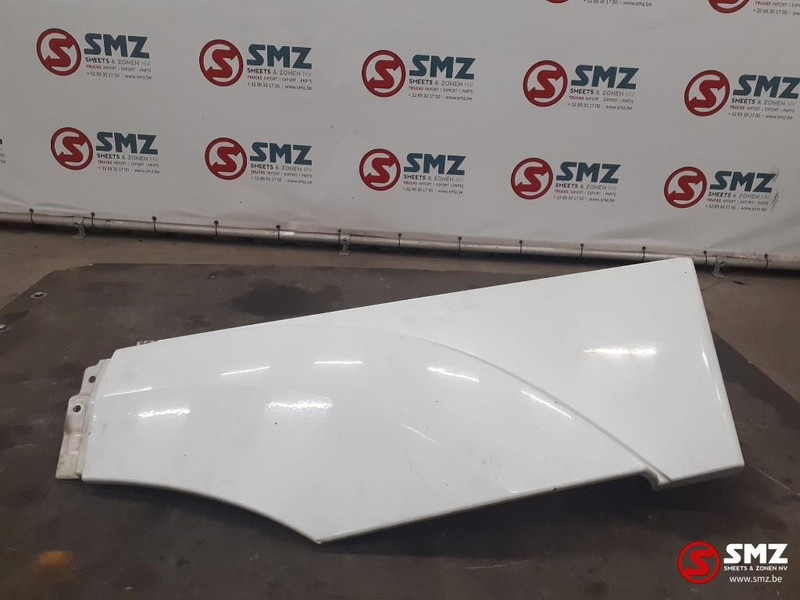 Mercedes-Benz Occ spatbordverlenging links Mercedes Actros MP4 - Caroserie și exterior pentru Camion: Foto 1 Mercedes-Benz Occ spatbordverlenging links Mercedes Actros MP4 - Caroserie și exterior pentru Camion: Foto 1