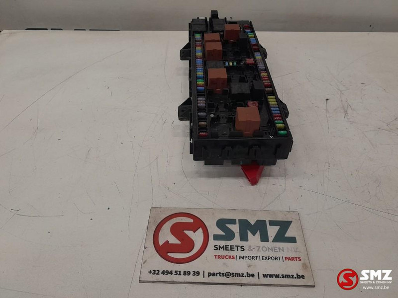 Renault Occ ECU VMCU2 regeleenheid Renault - Calculator de bord pentru Camion: Foto 3 Renault Occ ECU VMCU2 regeleenheid Renault - Calculator de bord pentru Camion: Foto 3