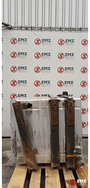 Renault Occ hydraulische tank 250L + materiaalkast Renault - Rezervor hidraulic pentru Camion: Foto 2 Renault Occ hydraulische tank 250L + materiaalkast Renault - Rezervor hidraulic pentru Camion: Foto 2